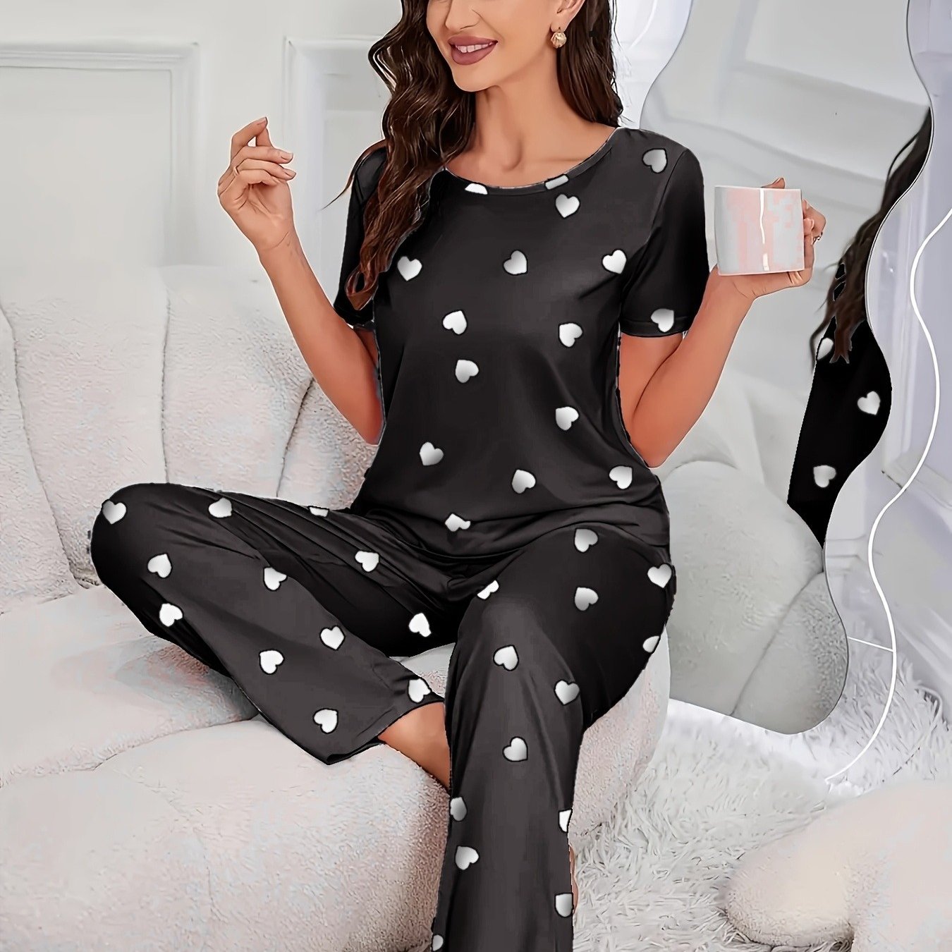 2pcs Sets Women's Heart Print Pajamas Set, Casual Comfortable Short Sleeve T-Shirt & Elastic Waist Trousers Pj Set, Ladies Sleepwear for All Seasons