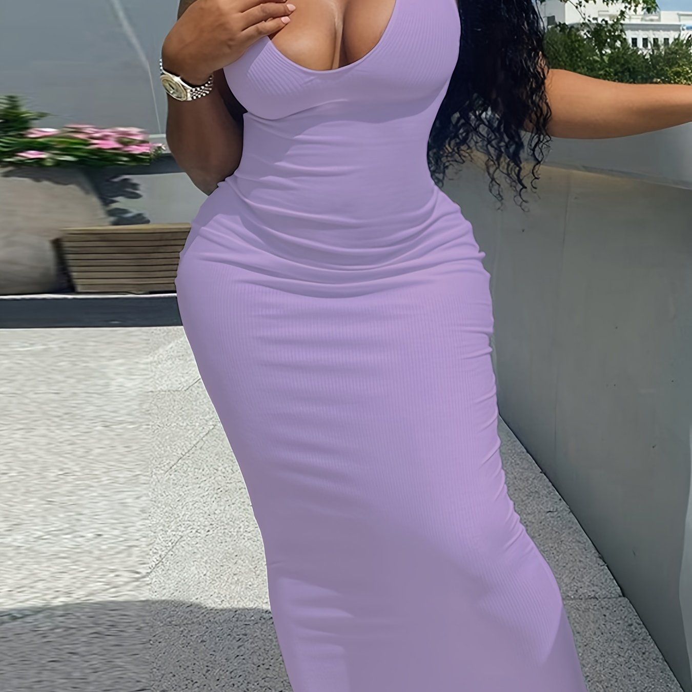 Alluring Slim-Fitting Maxi Tank Dress - Bodycon for Nightlife & Casual Events - Adjustable Straps - Stretchy, Summer-Spring Ready - Versatile Womens Wardrobe Staple