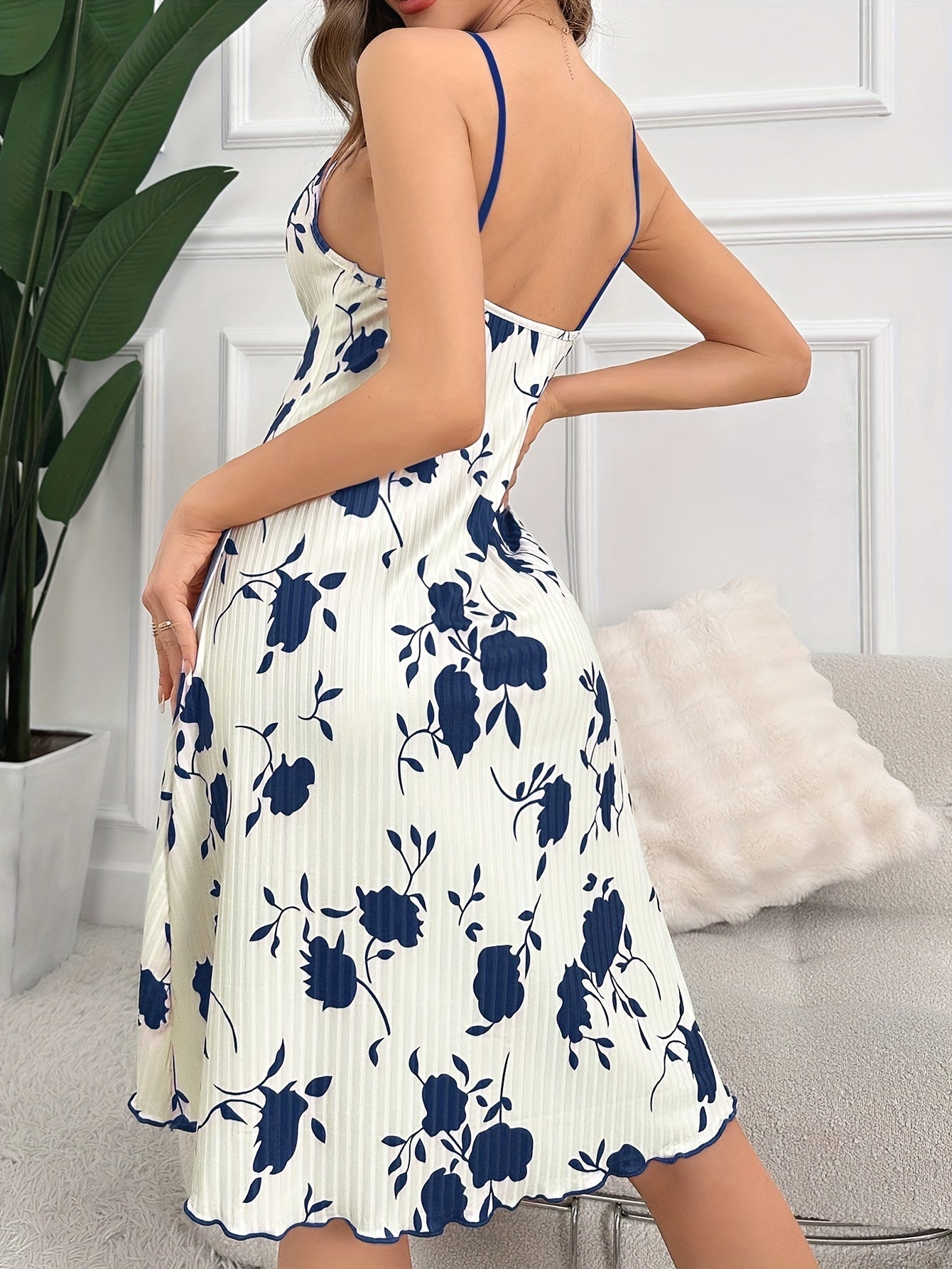 1 Pc, Alluring Casual Printed Nightdress - Sexy Suspender Skirt with Adjustable Drawstring, Comfortable Breathable Fabric, Relaxing Pajamas and Loungewear for Women