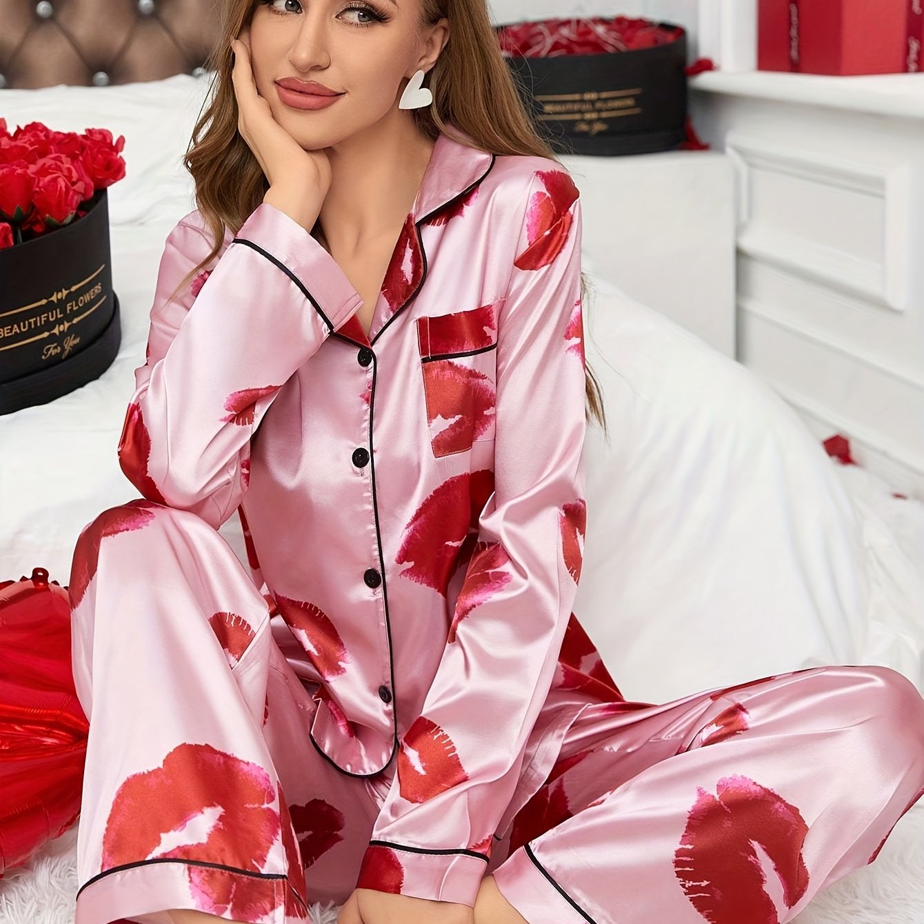 Lipprint printed women's satin pajamas, long sleeved pants, sexy home clothing set