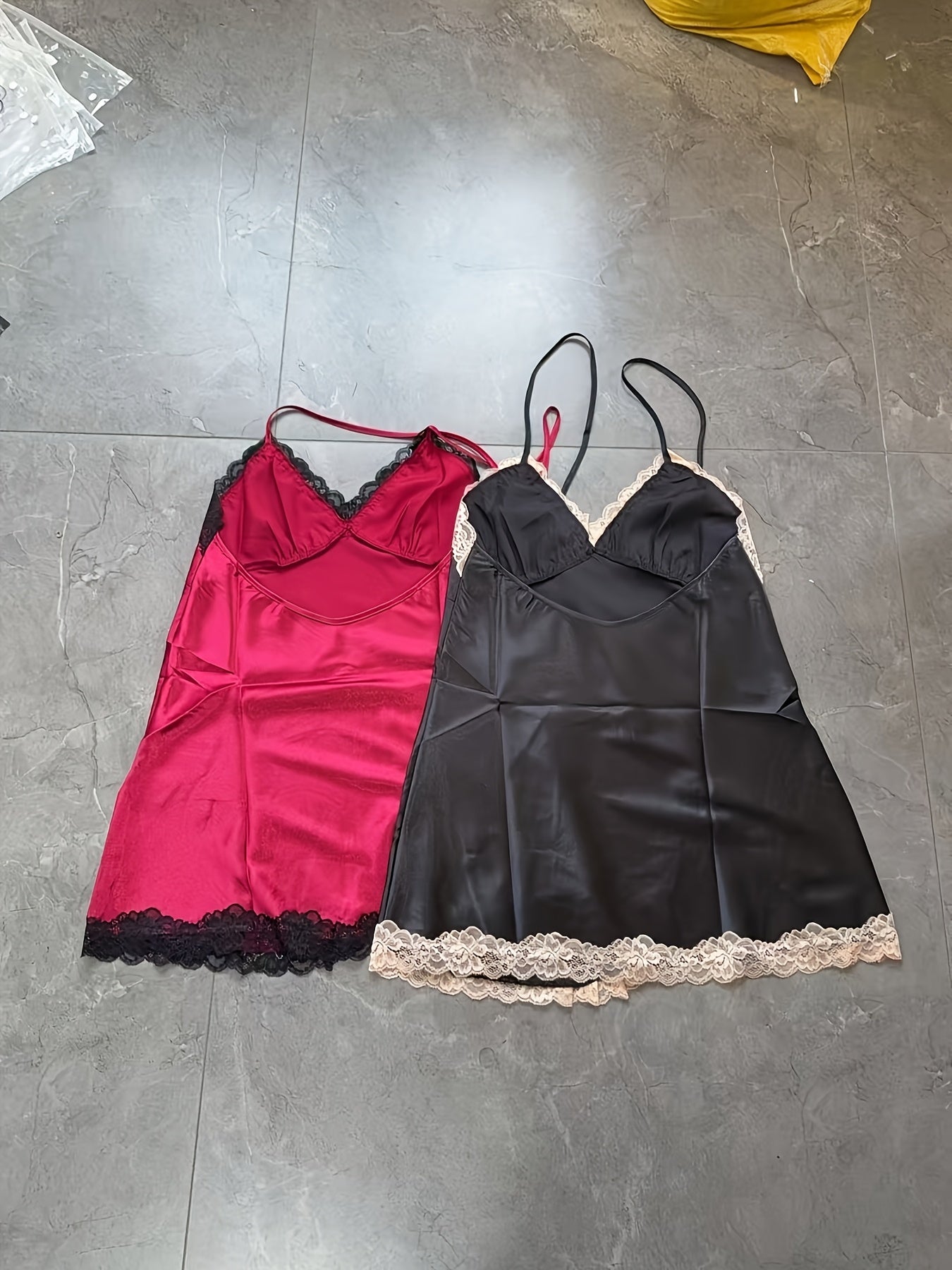 2pcs Lace-Trimmed V-Neck Satin Nightgowns - Black & Blush, Strapless Sleepwear with Ruched Detail, Adult All-Season Pajamas, Nightwear Essentials|Ruched Fabric|Strapless Design