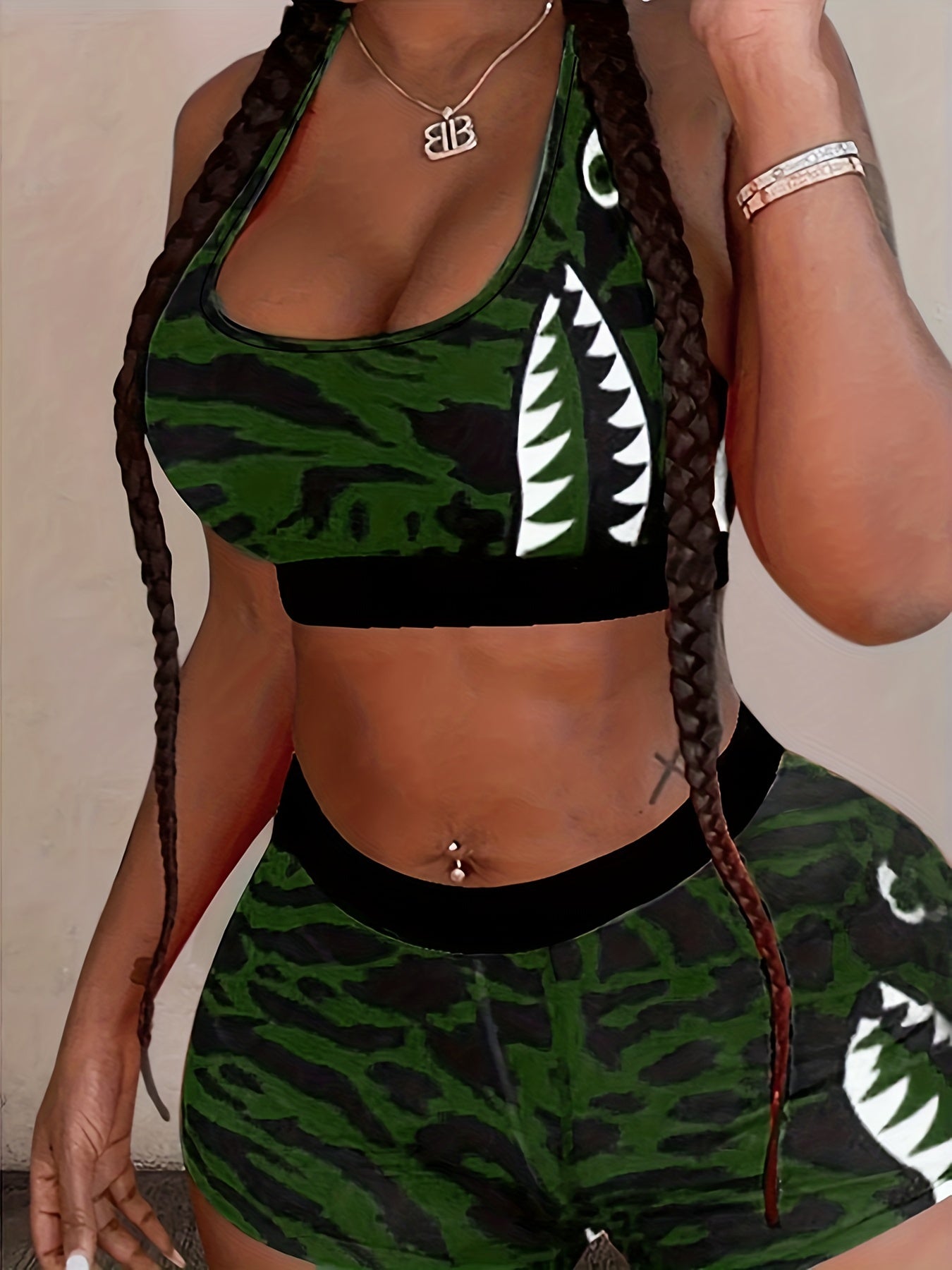 Plus Size Gothic Lingerie Set, Women's Plus Shark Print Contrast Trim Tank Bra & Panty Sporty Lingerie Two Piece Set
