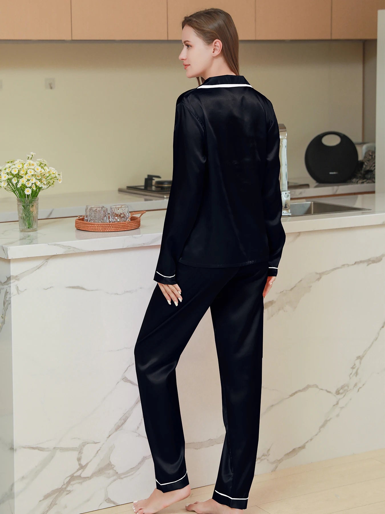 Dropshipping Women's Pajamas Satin Long Sleeves and Pants Pajama Sets Loungewear Sleepwear for All Seasons -B11010