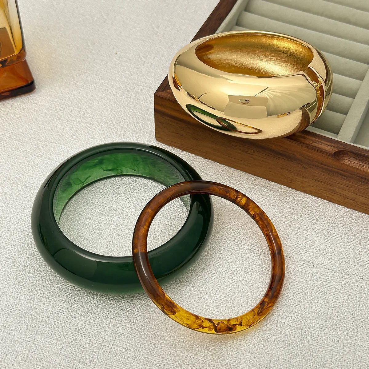 Vintage Irregular Acrylic Resin Chunky Spring Bangles for Women Punk Geometric Metal Cuff Wide Bracelets Pulseras Mujer Jewelry