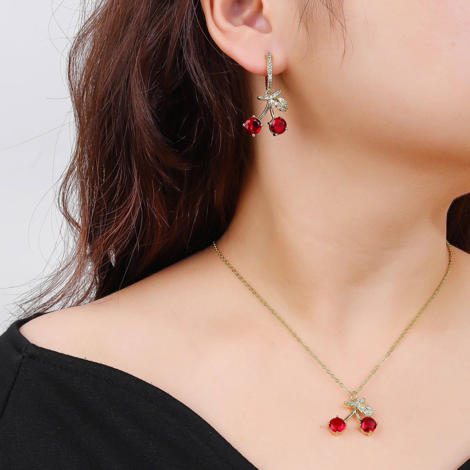 3pcs Hot Sale Shiny Zirconia Crystal Cherry Necklace Bracelet Earrings Jewelry Set Fashion for Woman Girl Wedding Lucky Jewelry