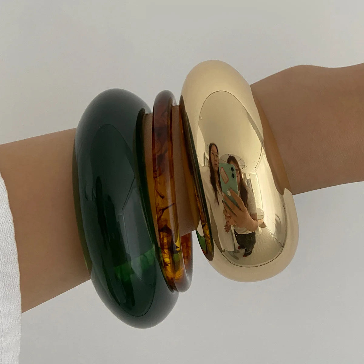 KMVEXO Vintage Irregular Acrylic Resin Chunky Bangles for Women Punk Geometric Metal Cuff Wide Bracelets Pulseras Mujer Jewelry
