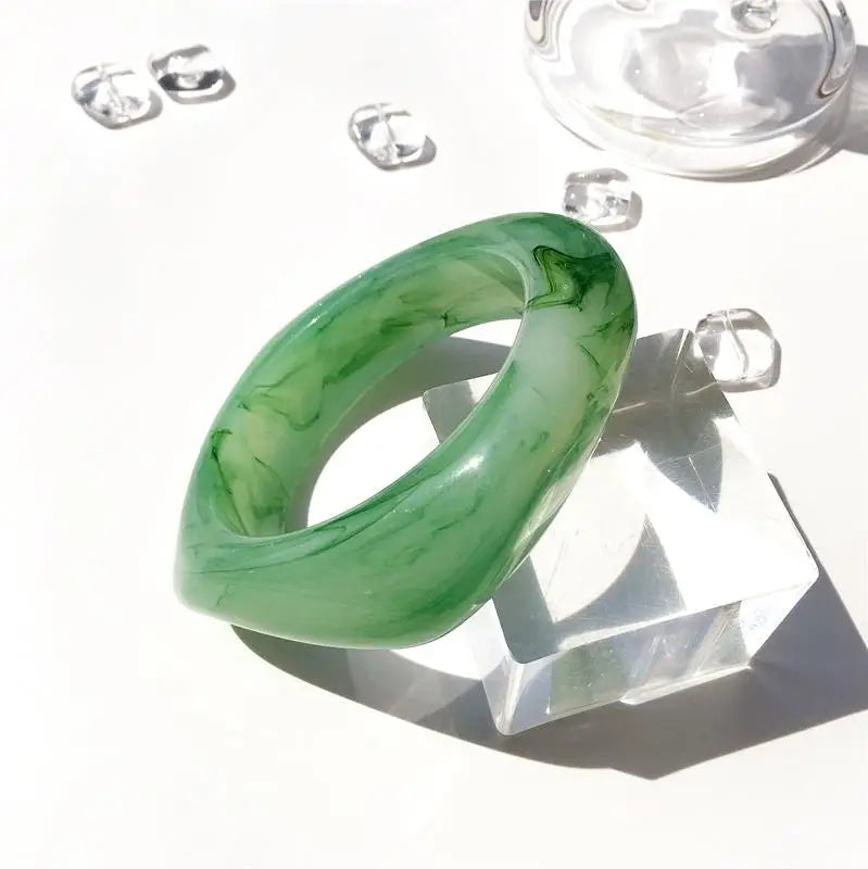 UJBOX Wholesale 63/65mm Size Irregular Square Acrylic Bangle Bracelet for Women Vintage Wedding Party Jewelry Waterproof