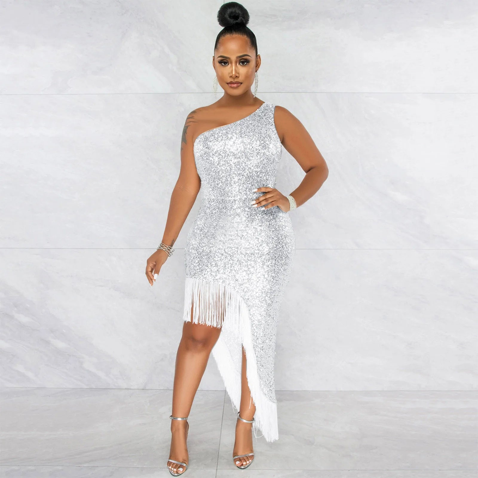 Women Sexy Gala Dress Slopping Shoulder Sleeveless Split Tassel Sequin Evening Dresses Sequins High Split Wrap Buttocks Skirt