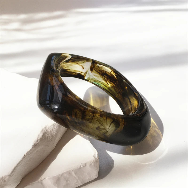 UJBOX Wholesale 63/65mm Size Irregular Square Acrylic Bangle Bracelet for Women Vintage Wedding Party Jewelry Waterproof