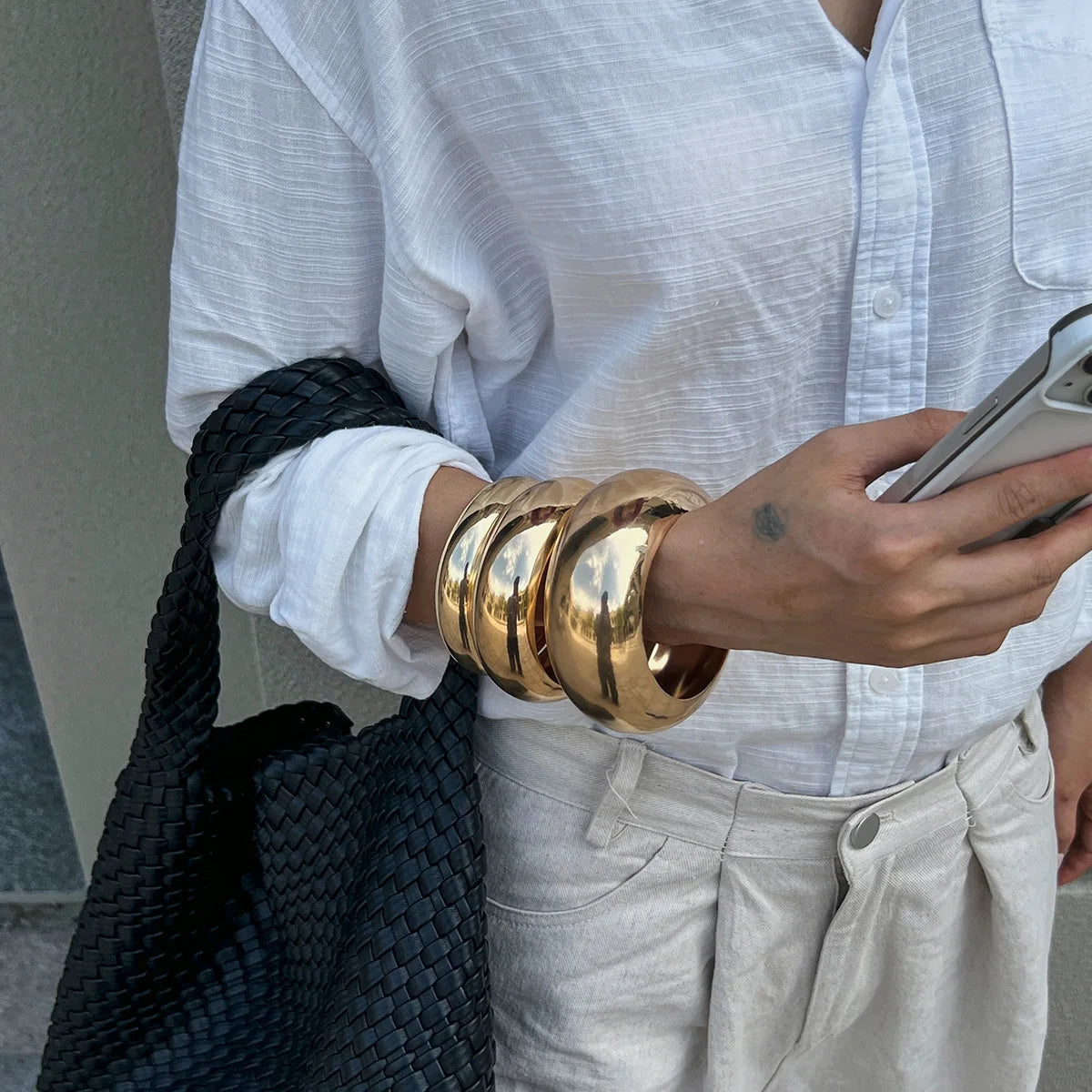 Exaggerated Big Punk Smooth Metal Wide Spring Bangles for Women Vintage Gold Color Arm Chunky Braceles Grunge Jewelry Steampunk