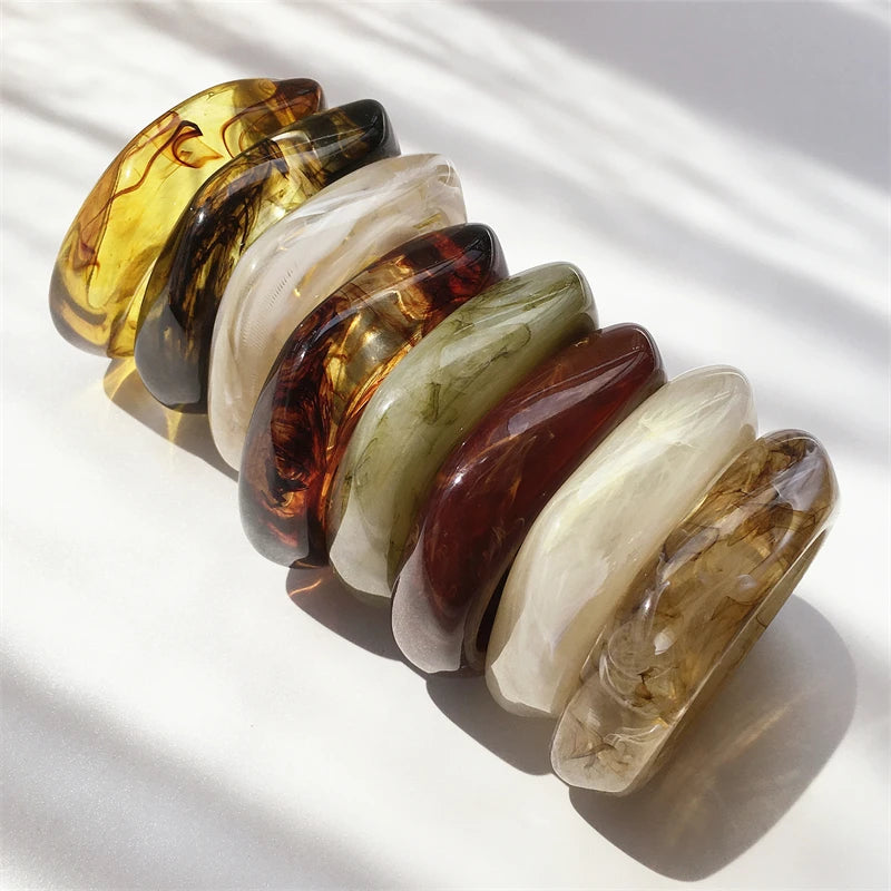 UJBOX Wholesale 63/65mm Size Irregular Square Acrylic Bangle Bracelet for Women Vintage Wedding Party Jewelry Waterproof