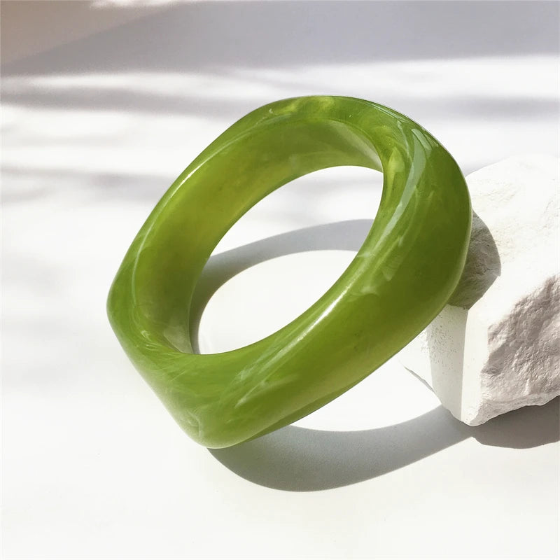 UJBOX Wholesale 63/65mm Size Irregular Square Acrylic Bangle Bracelet for Women Vintage Wedding Party Jewelry Waterproof