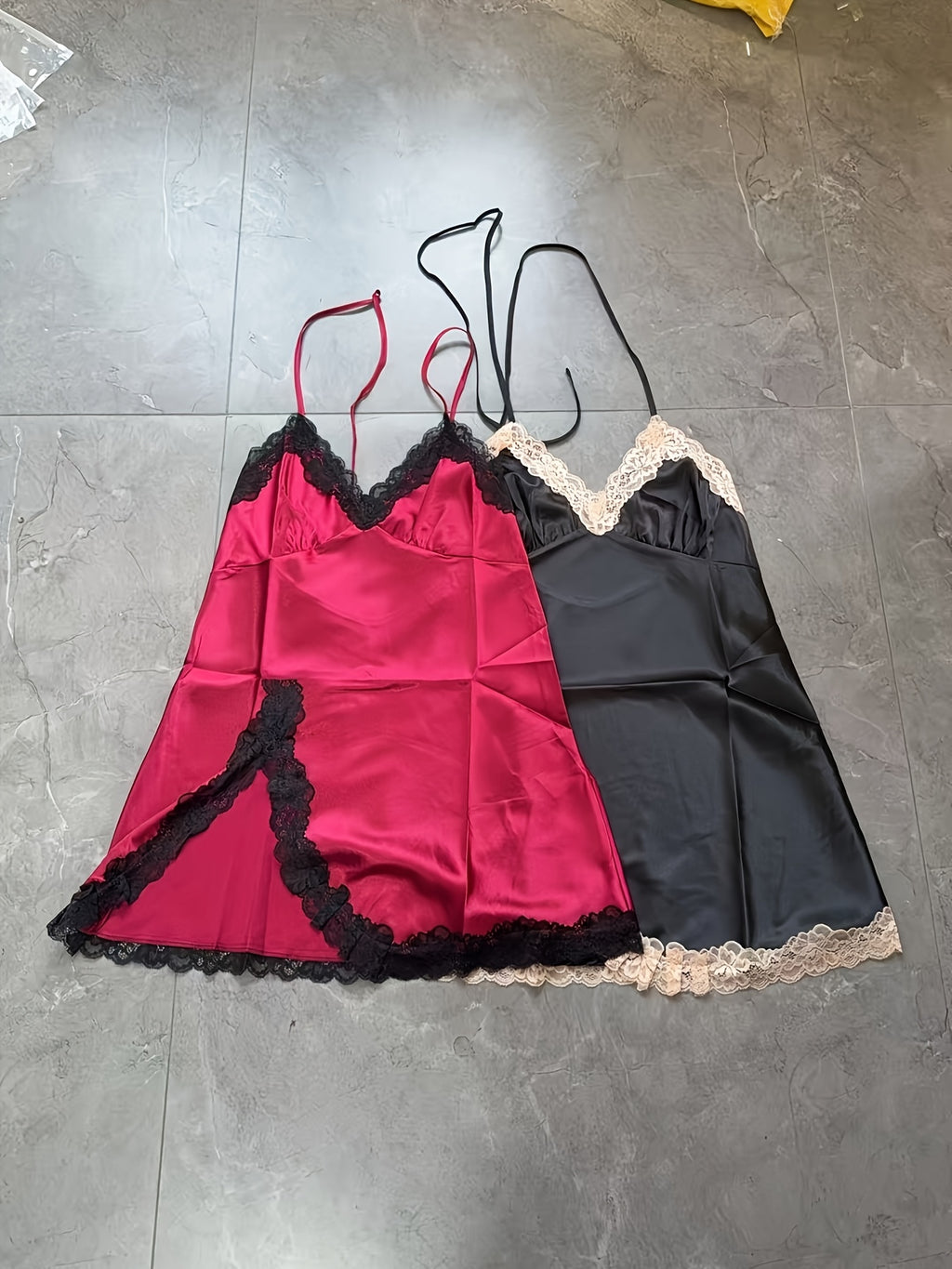2pcs Lace-Trimmed V-Neck Satin Nightgowns - Black & Blush, Strapless Sleepwear with Ruched Detail, Adult All-Season Pajamas, Nightwear Essentials|Ruched Fabric|Strapless Design